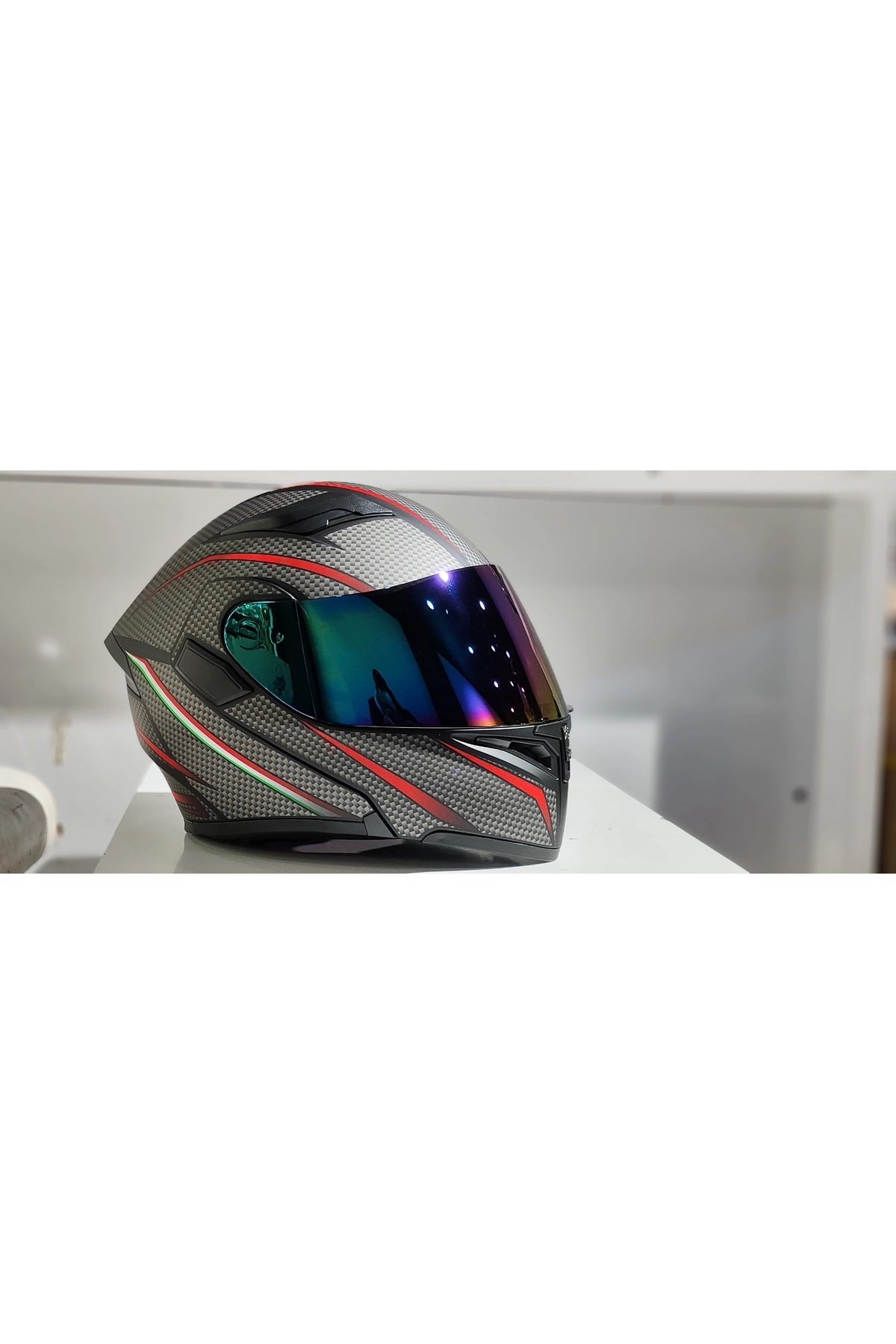 resimler/genel/JK902 GÜNEÅ VİZÖRLÜ ÇENE PEDLİ ÇENE AÇILIR KARBON DESEN KASK(AYNALI CAMLI)