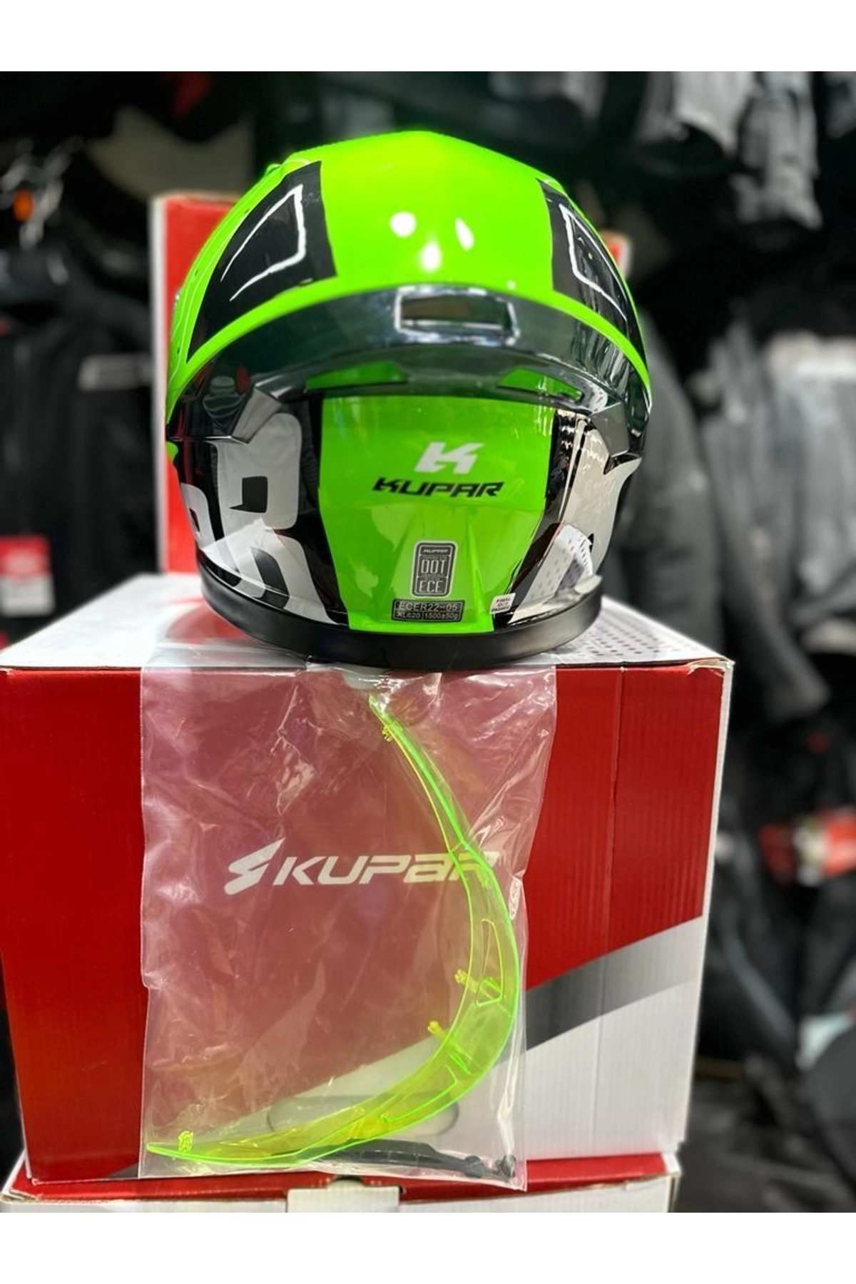 917 GÜNEÅ GÖZLÜKLÜ FULL FACE KASK ( ÅEFFAF CAM VE SPOYLER HEDİYELİ)