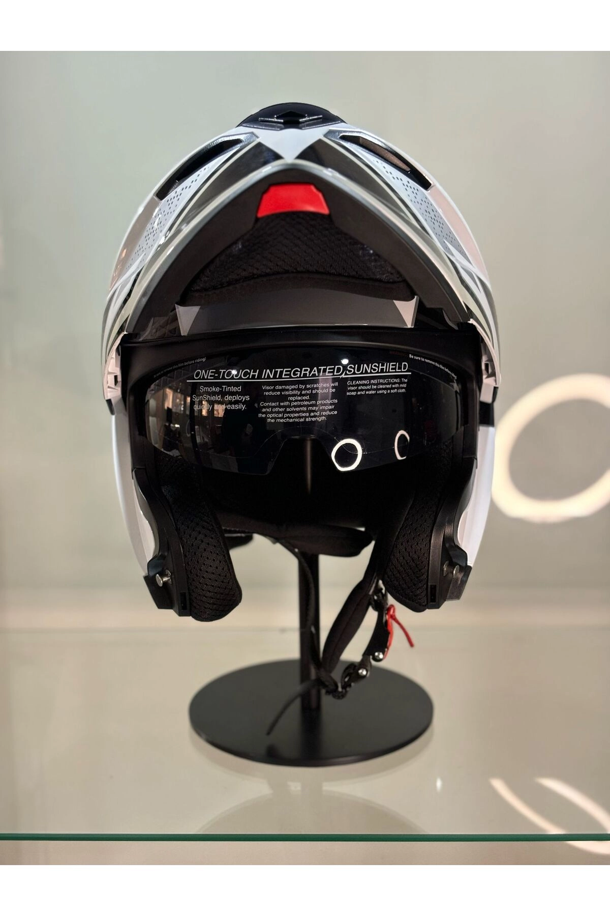 Ws-202 Güneş Gözlüklü Çene Açılır Kask Siyah Vizörlü D1