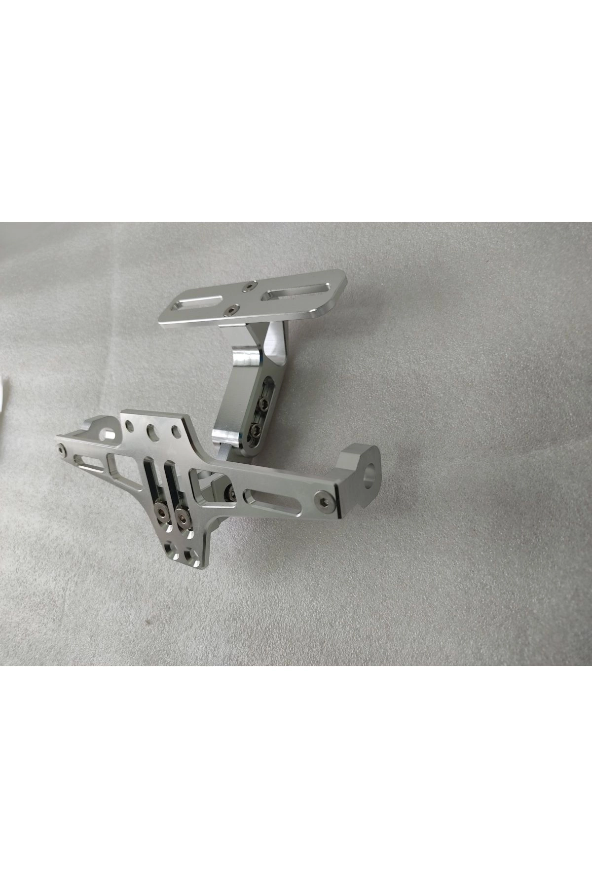 Katlanabilir Arka Plakalık - Led Işıklı - Cnc Metal - Parlak Renkler - Gümüş