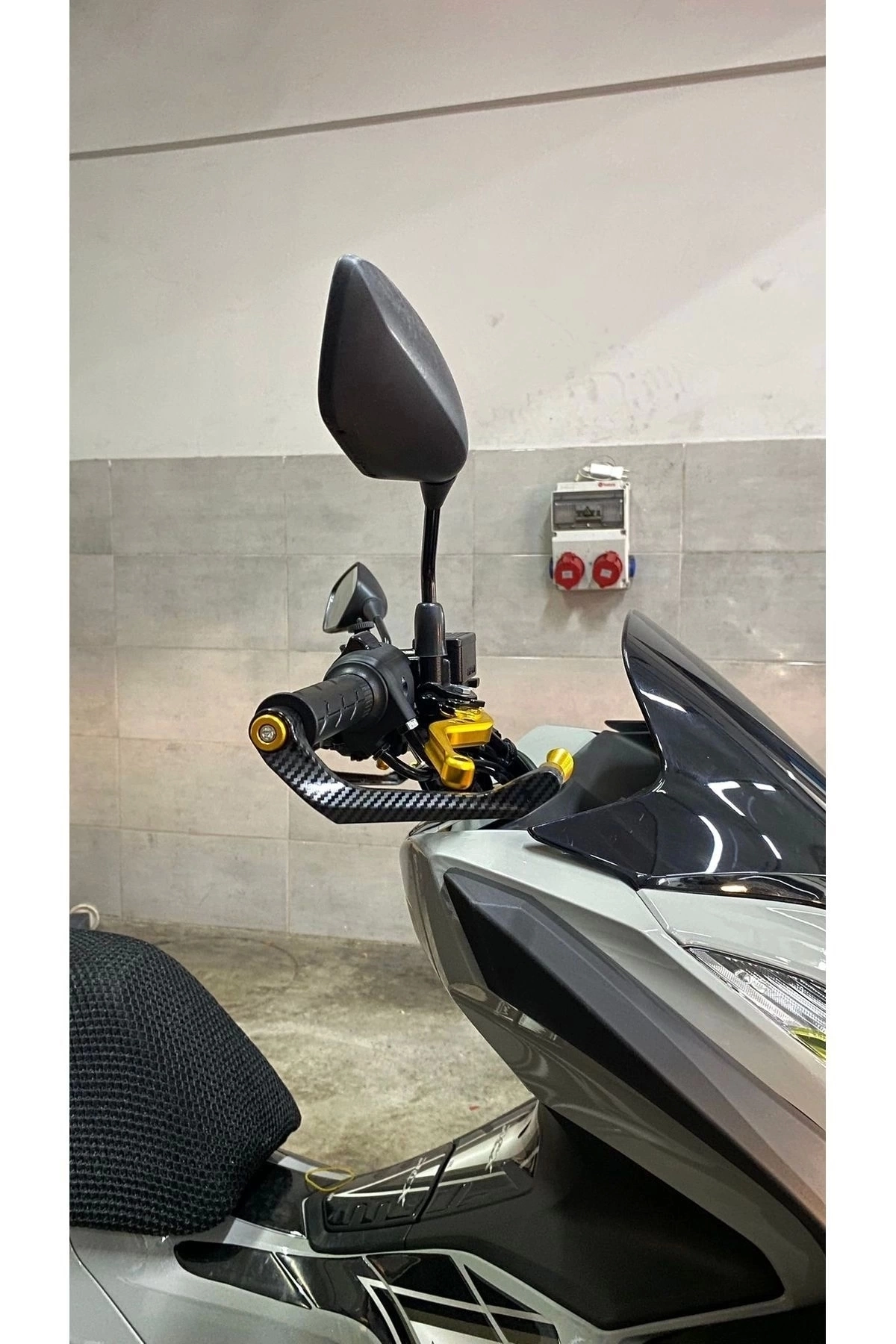 resimler/genel/Honda Pcx,dio,actıva Gold Karbon Manet Koruma