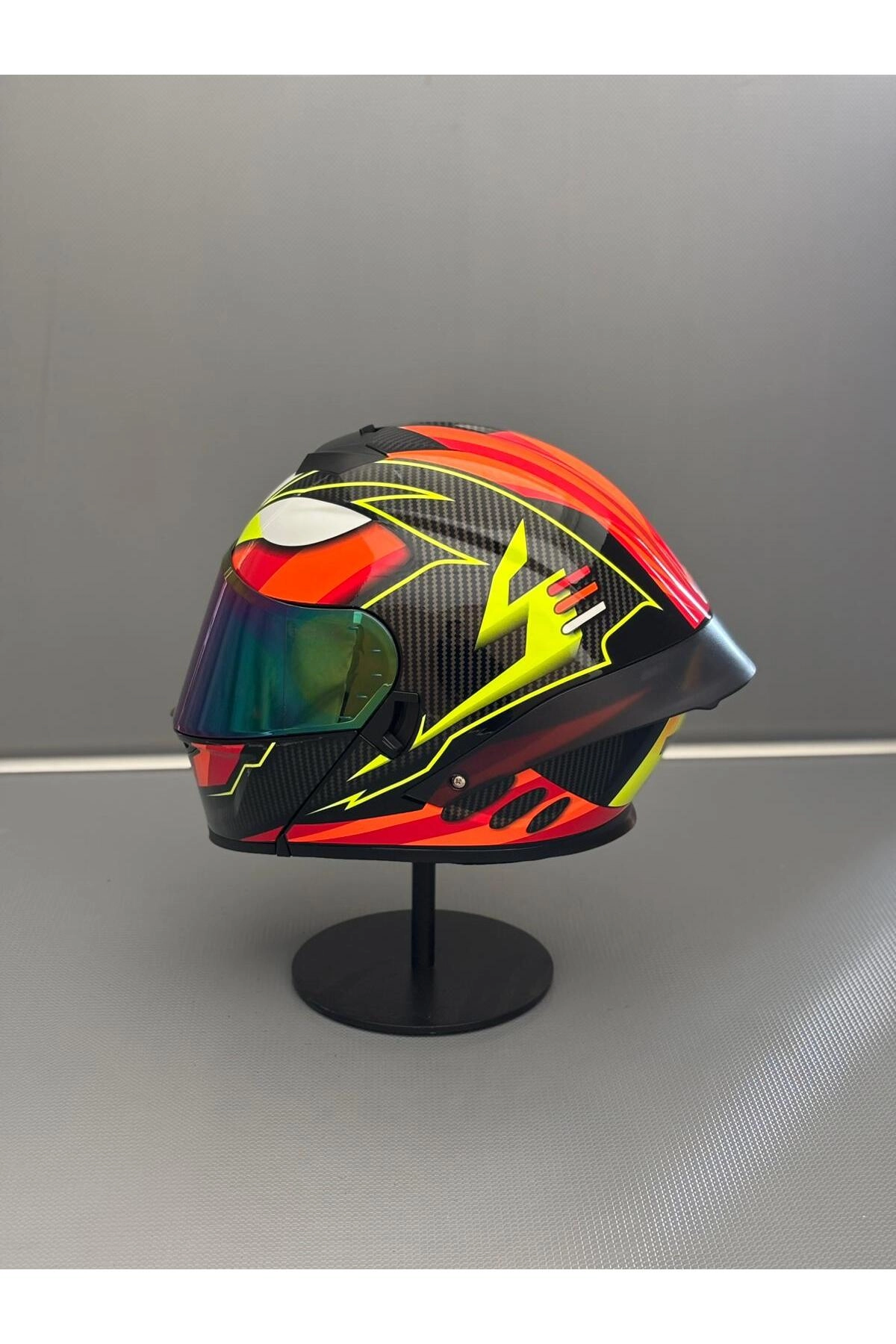 resimler/genel/Ws-202 Güneş Gözlüklü Çene Açılır Kask Siyah Vizörlü G1