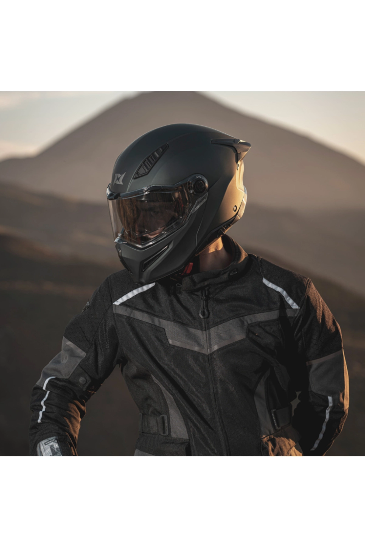 resimler/genel/Ghostfighter SV Mat Siyah Motosiklet Çene Açılır Kaskı