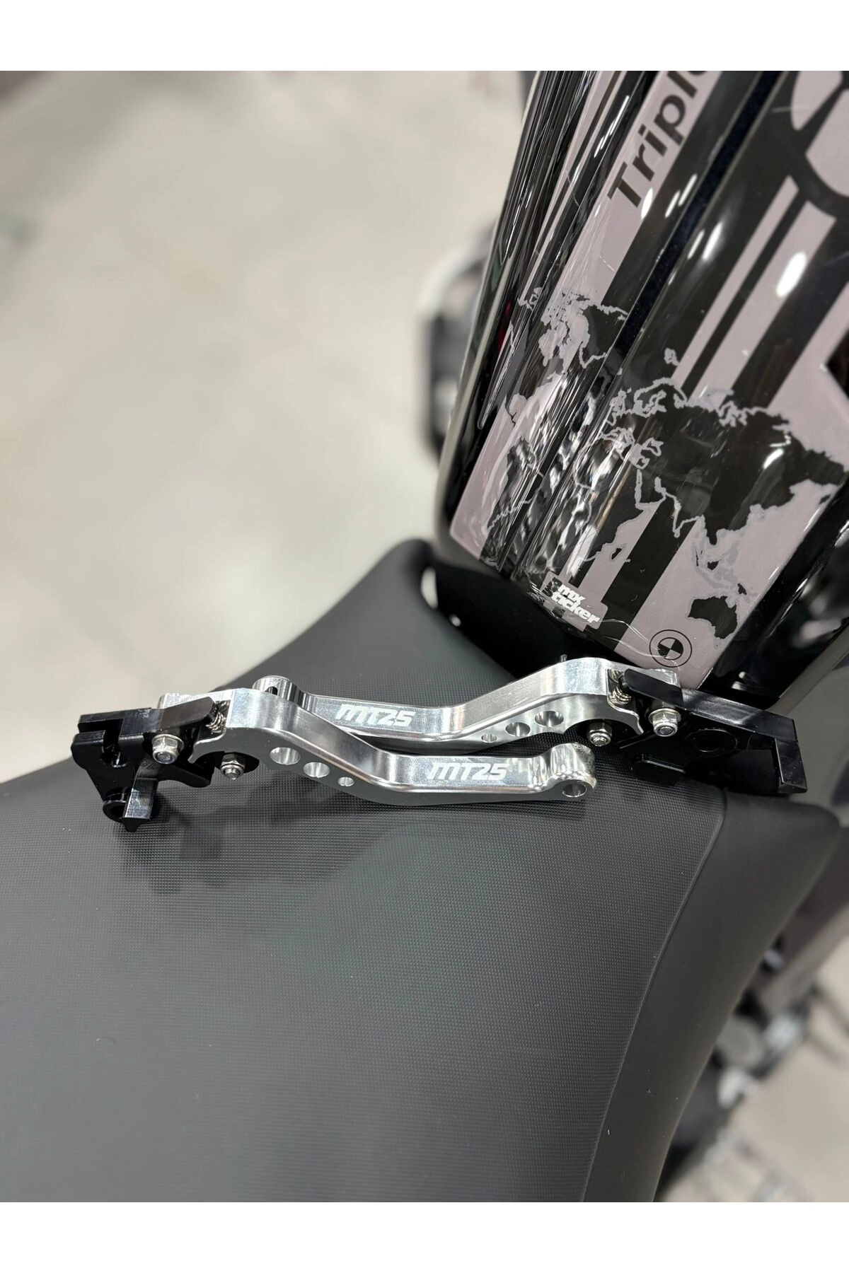 Yamaha MT25 Ayarlanabilir Spor Manet Silver
