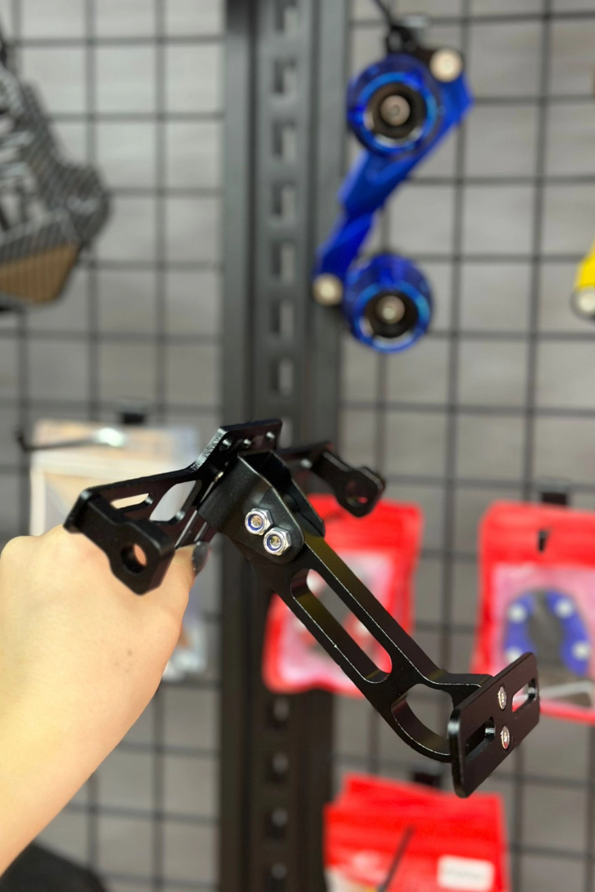 Motosiklet Katlanır Plakalık Cnc Plaka Demiri Sinyal Bağlantılı Siyah Renk (Led yoktur)