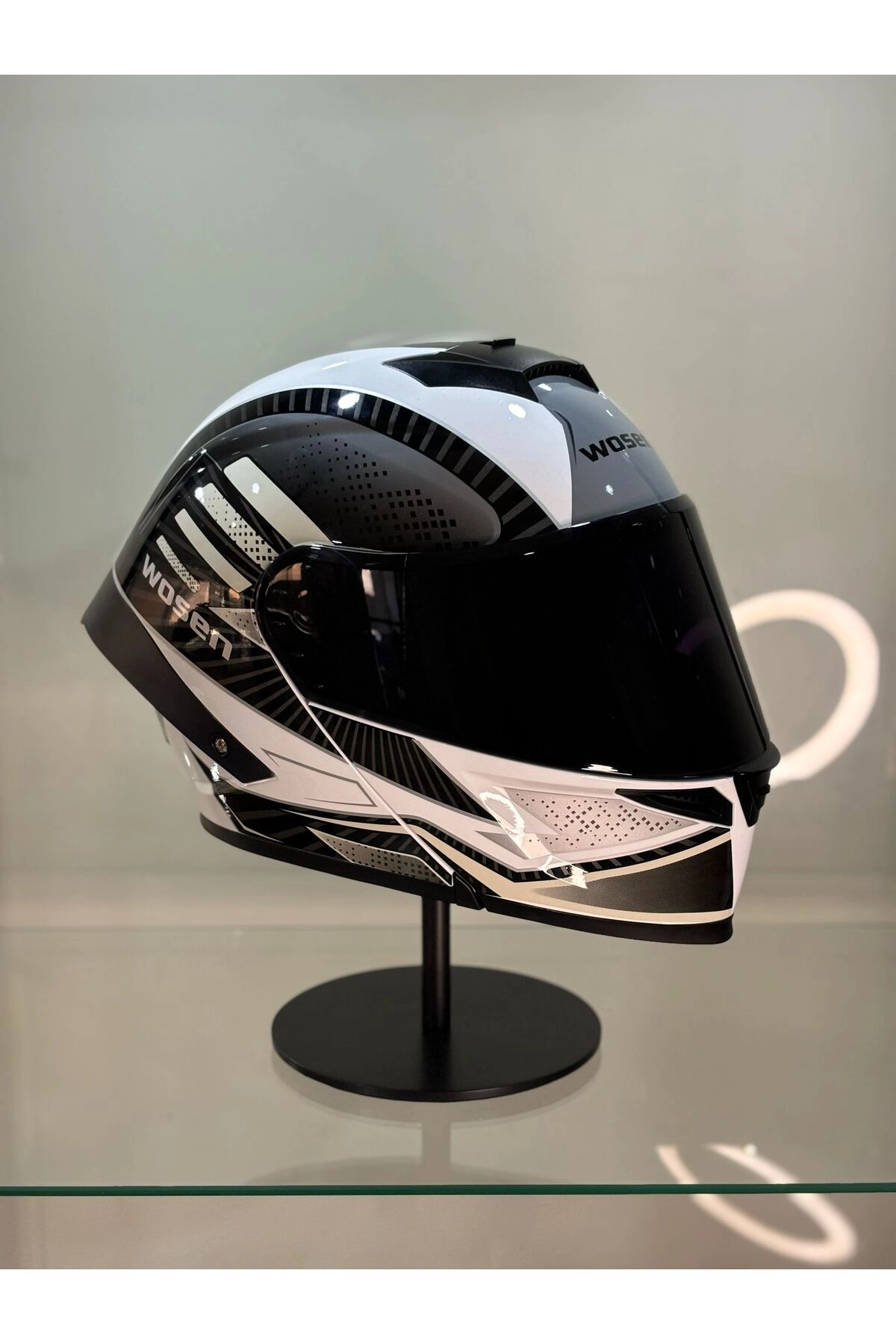 Ws-202 Güneş Gözlüklü Çene Açılır Kask Siyah Vizörlü D1